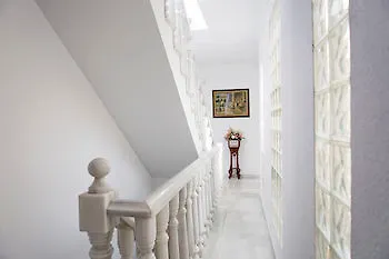 Hotell De Faroles 2*