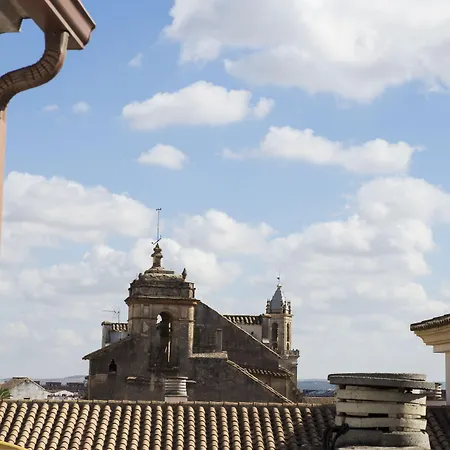 فندق De Faroles 2*