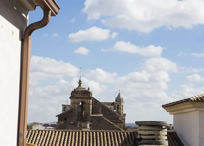 מלון De Faroles 2*